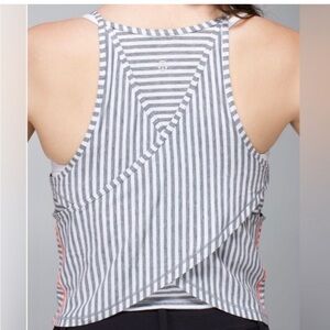 Lululemon Vita Loca cropped Tank Classic Stripe White Heathered Medium Grey
